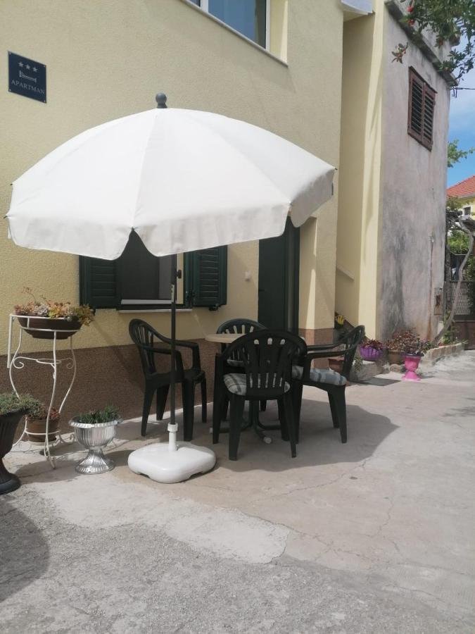 Apartment Sunce Kaštela Eksteriør bilde
