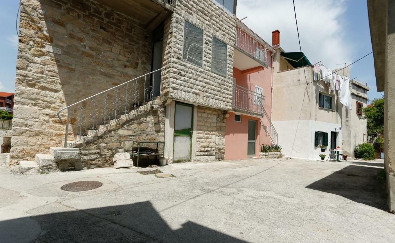 Apartment Sunce Kaštela Eksteriør bilde