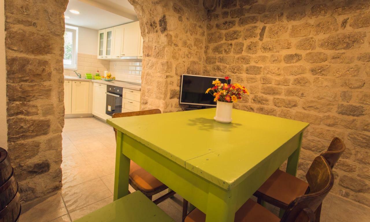 Apartment Sunce Kaštela Eksteriør bilde