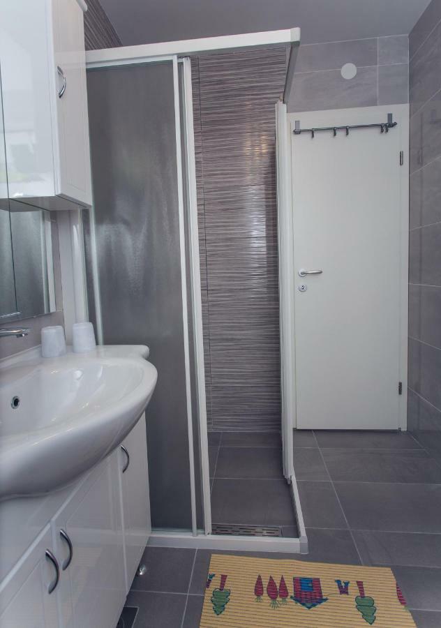 Apartment Sunce Kaštela Eksteriør bilde
